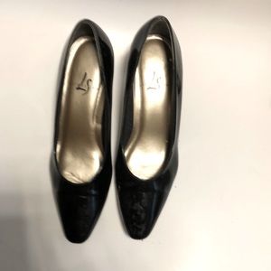Life Stride Classic Black Patent Leather Pumps Shoes 👠 Collection